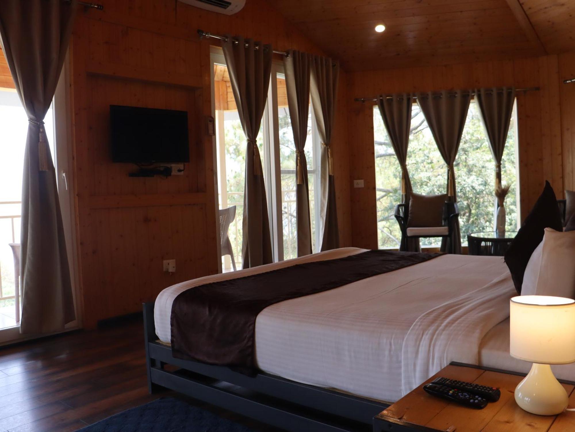 The Woods Retreat Otel Lansdowne Dış mekan fotoğraf