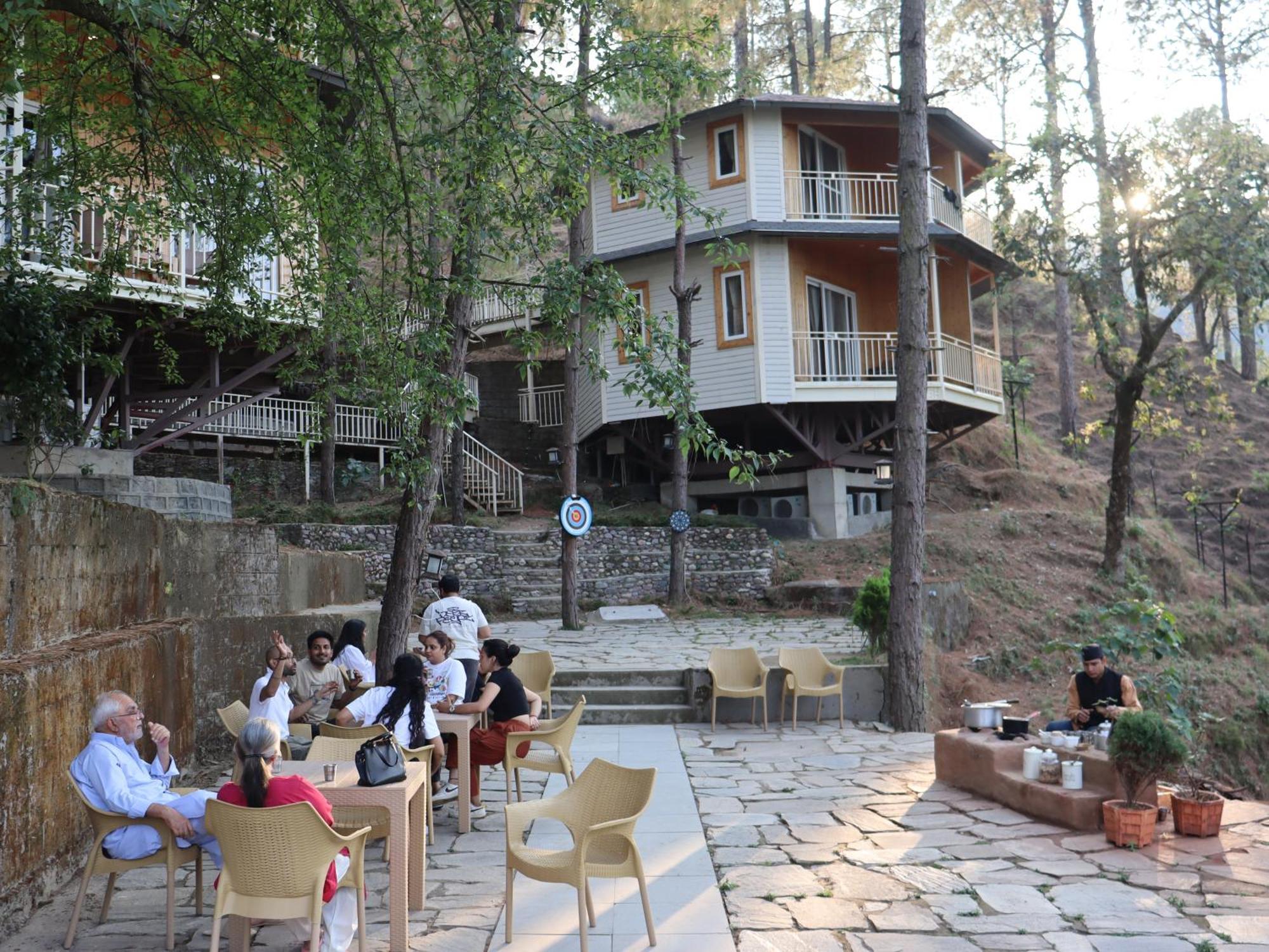 The Woods Retreat Otel Lansdowne Dış mekan fotoğraf