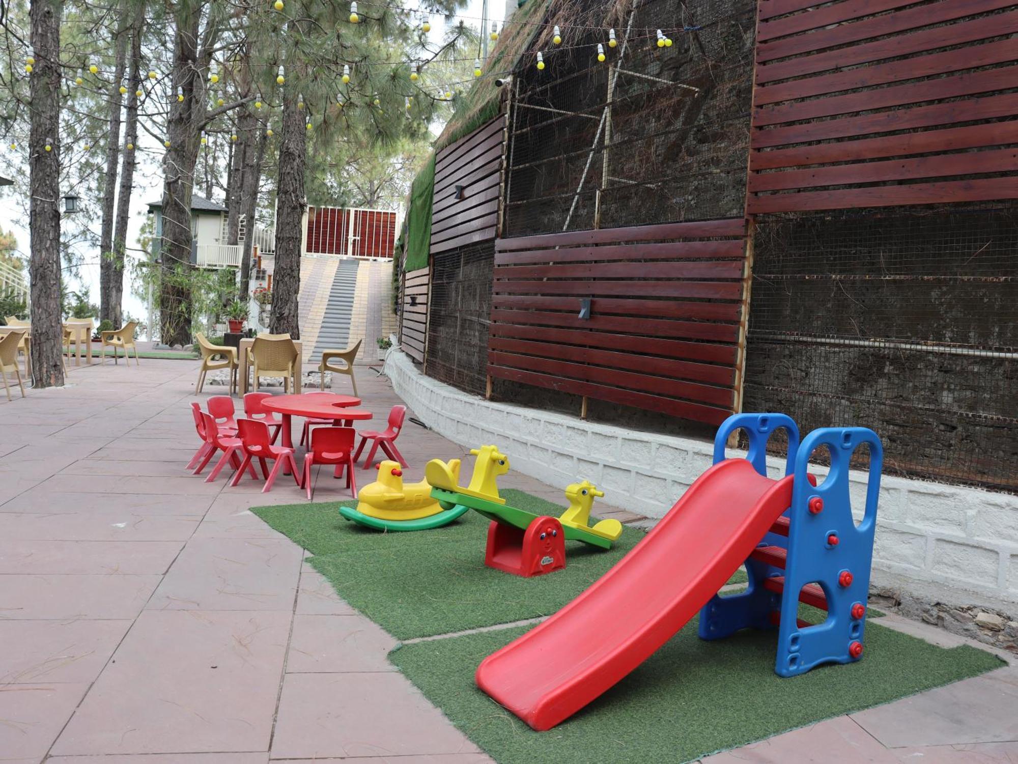 The Woods Retreat Otel Lansdowne Dış mekan fotoğraf